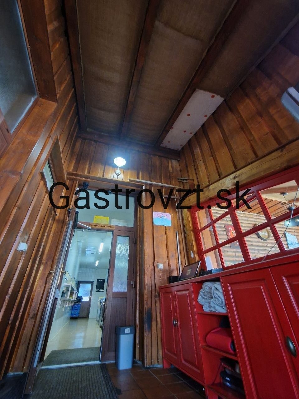 Habanero Steak Pub, Vrútky — stav pred prerobením vetrania