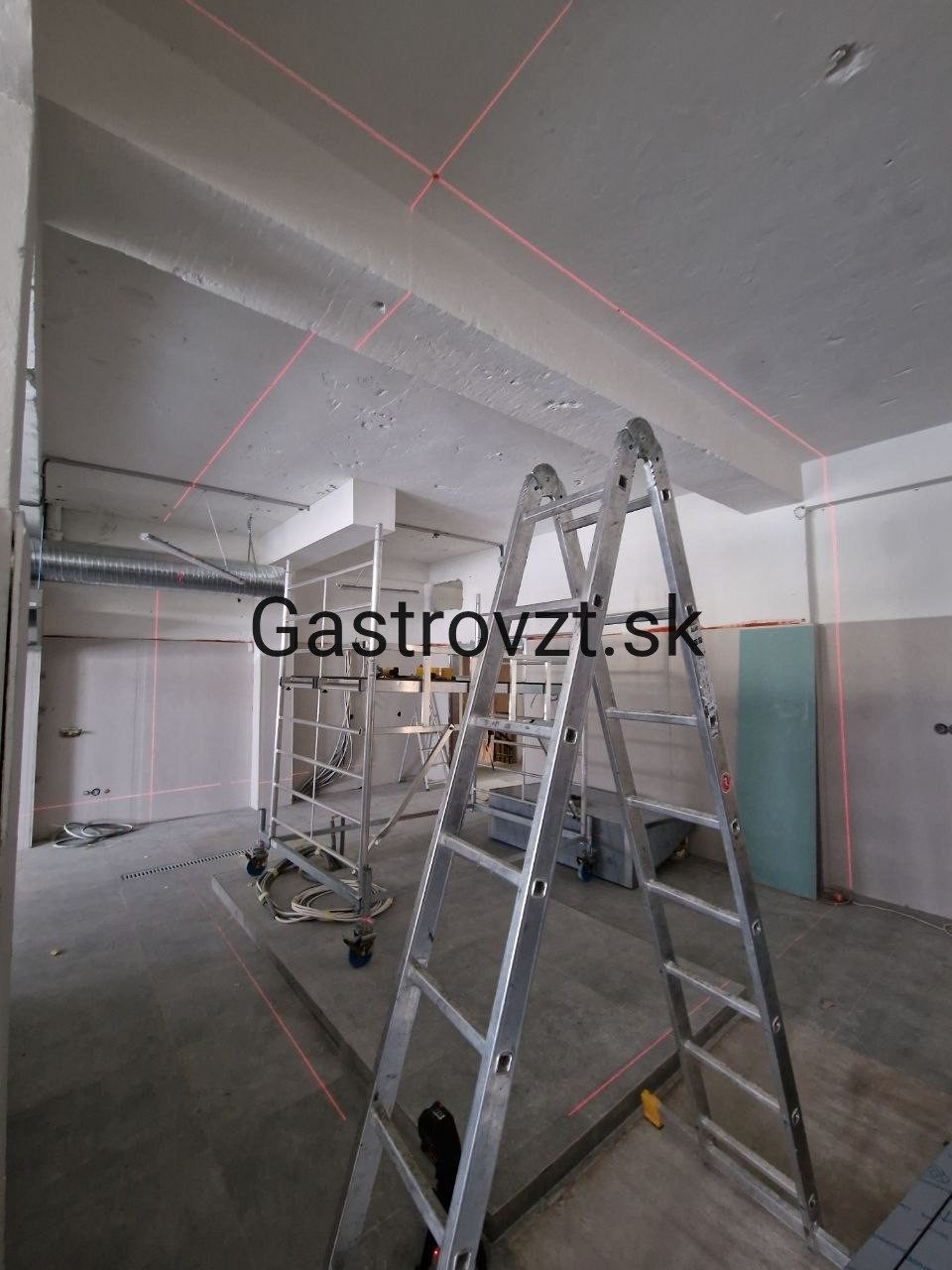 KASKA PUB, Sabinov — montáž vzduchotechniky, záber 12
