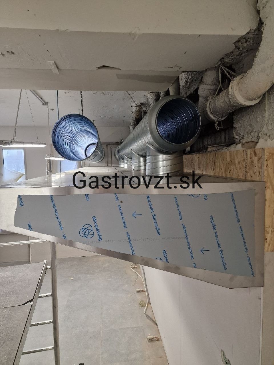 KASKA PUB, Sabinov — montáž vzduchotechniky, záber 24