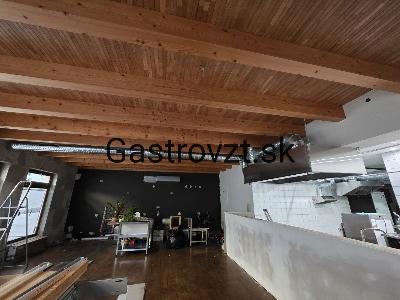 Jedáleň s rozvodom prívodu čerstvého vzduchu