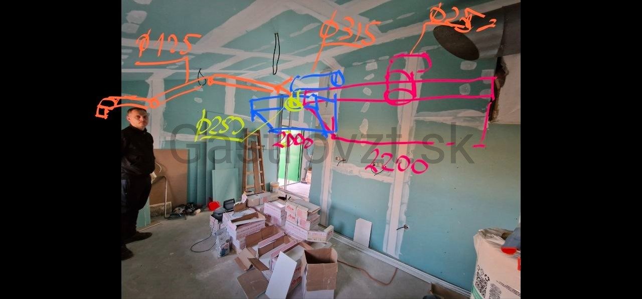 Zakreslenie rozmiestnenia digestorov a rozvodu v kuchyni