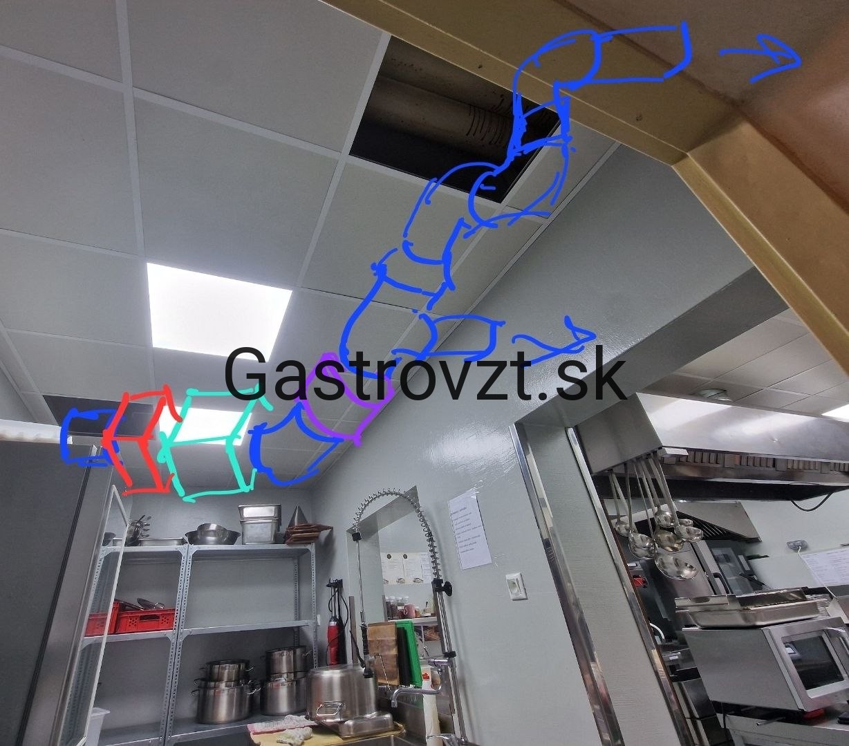 Návrh vedenia potrubia cez podhľad