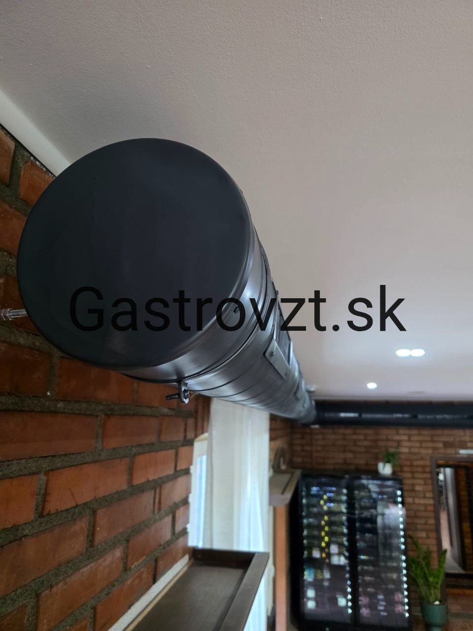 Vyústka prívodu vzduchu v jedálni